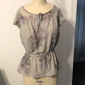 Apt. 9 Gray Flutter Sleeve Peplum Top with Purple and Black Floral Print